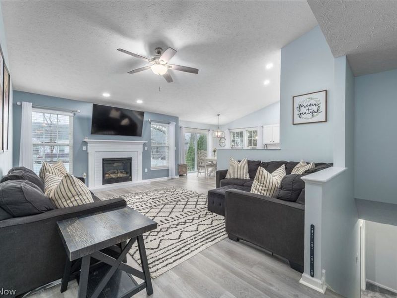 4518 Santina Way , Lorain, OH 44053 Photo 9