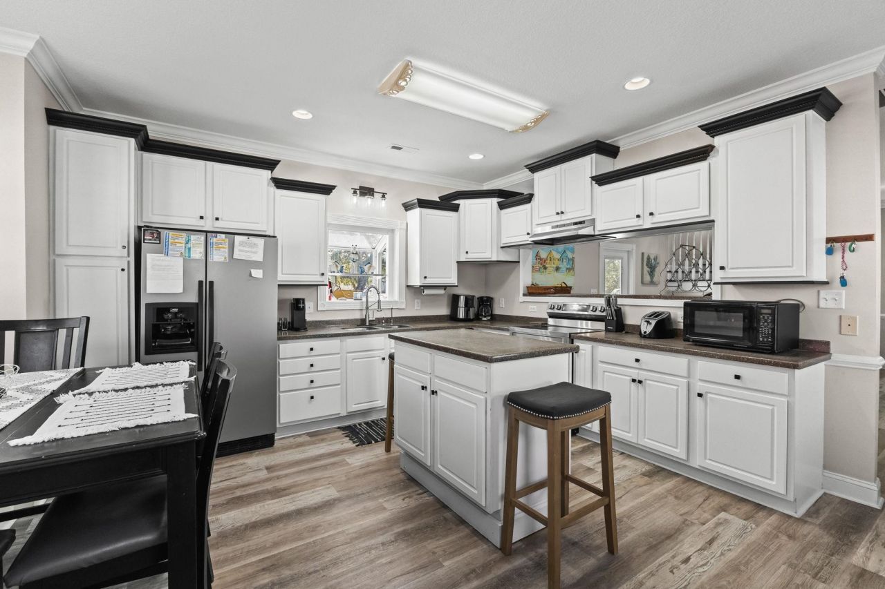 6001 - N122 S Kings Hwy. Photo 22