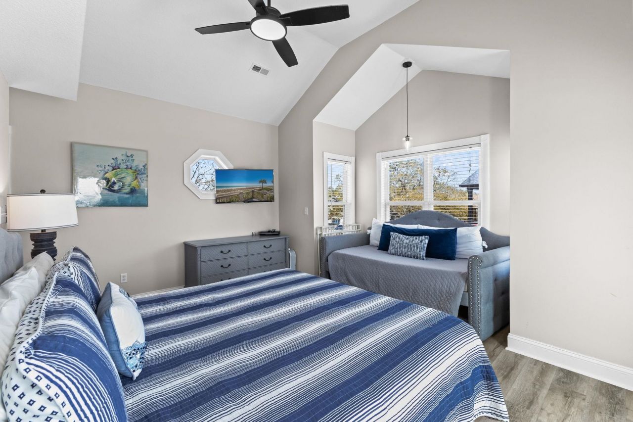 6001 - N122 S Kings Hwy. Photo 35