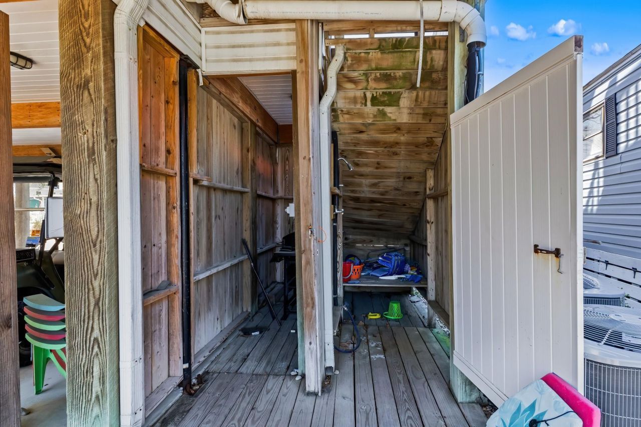 6001 - N122 S Kings Hwy. Photo 49