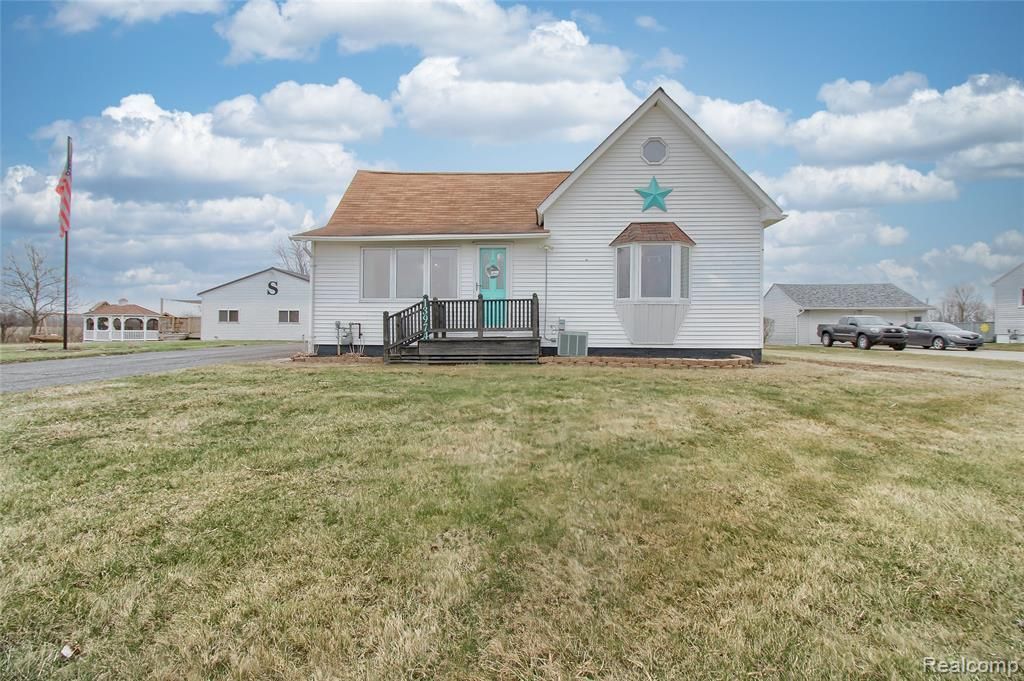 13974 Carleton West Road, Exeter Township, MI 48117 Main Photo