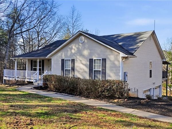 1139 Davis Road W, Fairmount, GA 30139