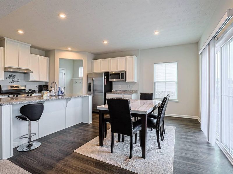 320 Chevington Chase , Tipp City, OH 45371 Photo 11