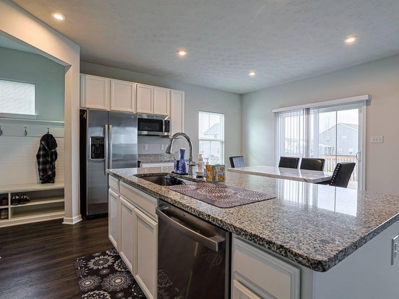 320 Chevington Chase , Tipp City, OH 45371 Photo 16