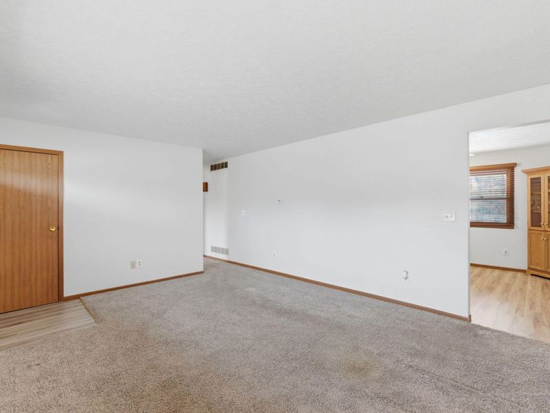 107 Ashlee Drive, Lewisburg, OH 45338 Photo 6