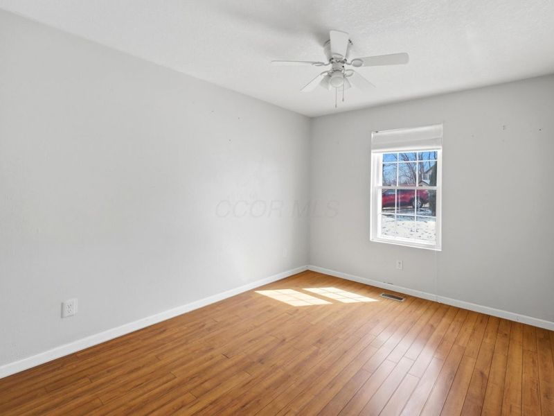 647 Greenbriar Circle, Howard, OH 43028 Photo 12