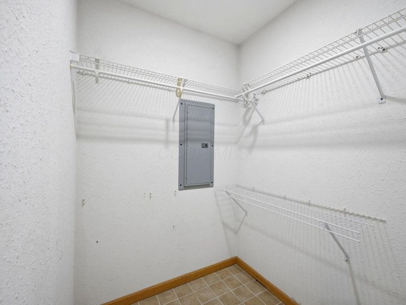 647 Greenbriar Circle, Howard, OH 43028 Photo 19