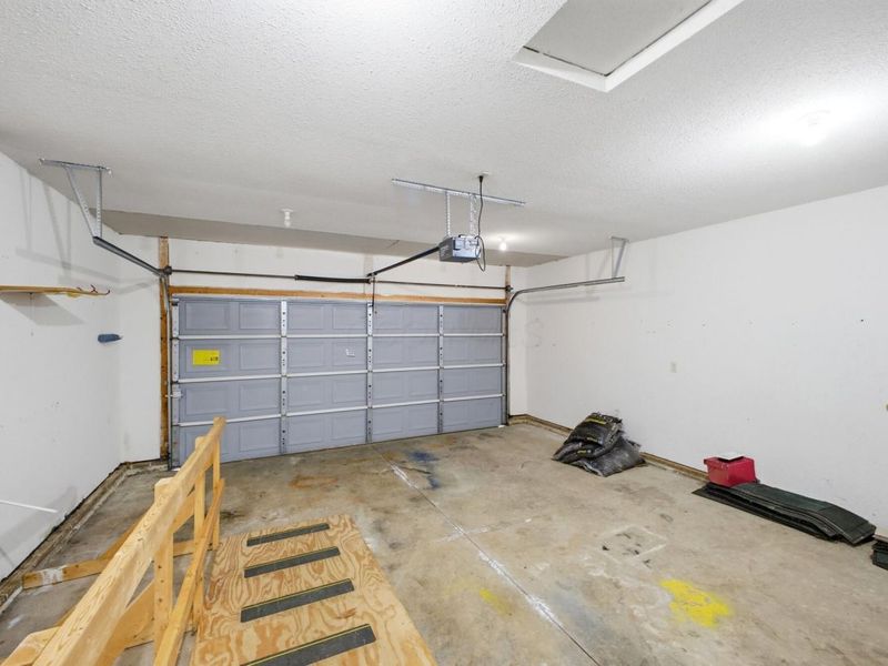 647 Greenbriar Circle, Howard, OH 43028 Photo 26