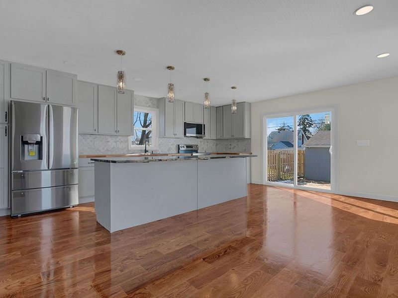 701 E Gates Street , Columbus, OH 43206 Photo 12