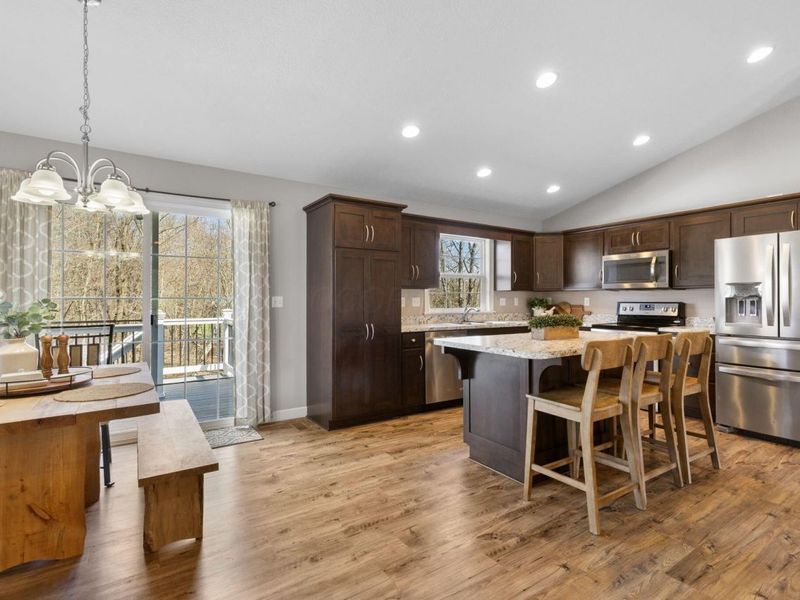 658 Crestrose Drive, Howard, OH 43028 Photo 10