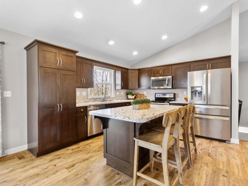 658 Crestrose Drive, Howard, OH 43028 Photo 11