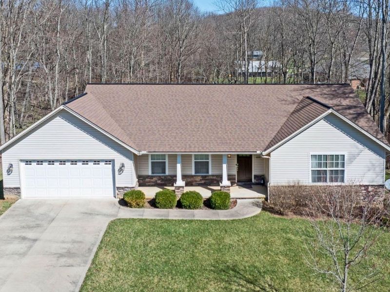 658 Crestrose Drive, Howard, OH 43028 Photo 3