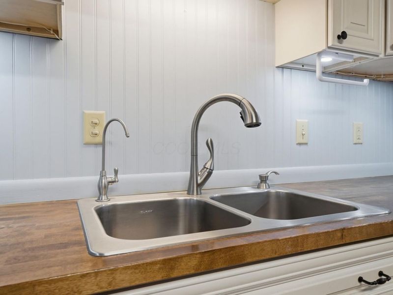 6774 Lewis Drive , Grove City, OH 43123 Photo 10