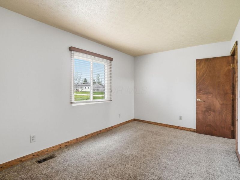 6774 Lewis Drive , Grove City, OH 43123 Photo 15