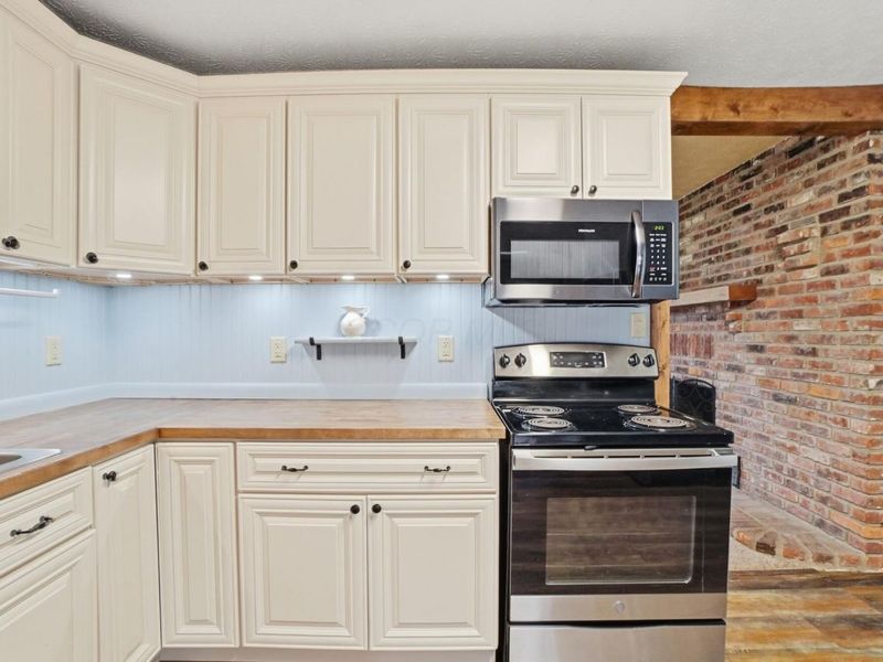 6774 Lewis Drive , Grove City, OH 43123 Photo 9