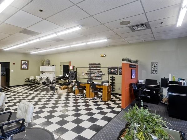 1581 N Main St, Palmer, MA 01069