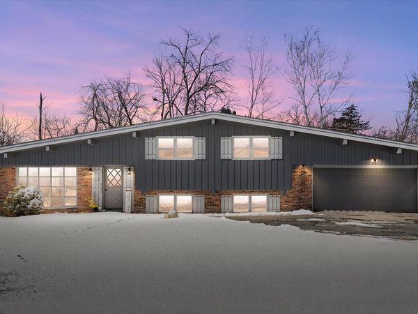 W358N5045 Lakeshore DRIVE, Oconomowoc, WI 53066