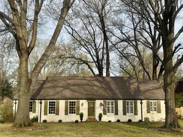 240 AVON RD , Memphis, TN 38117