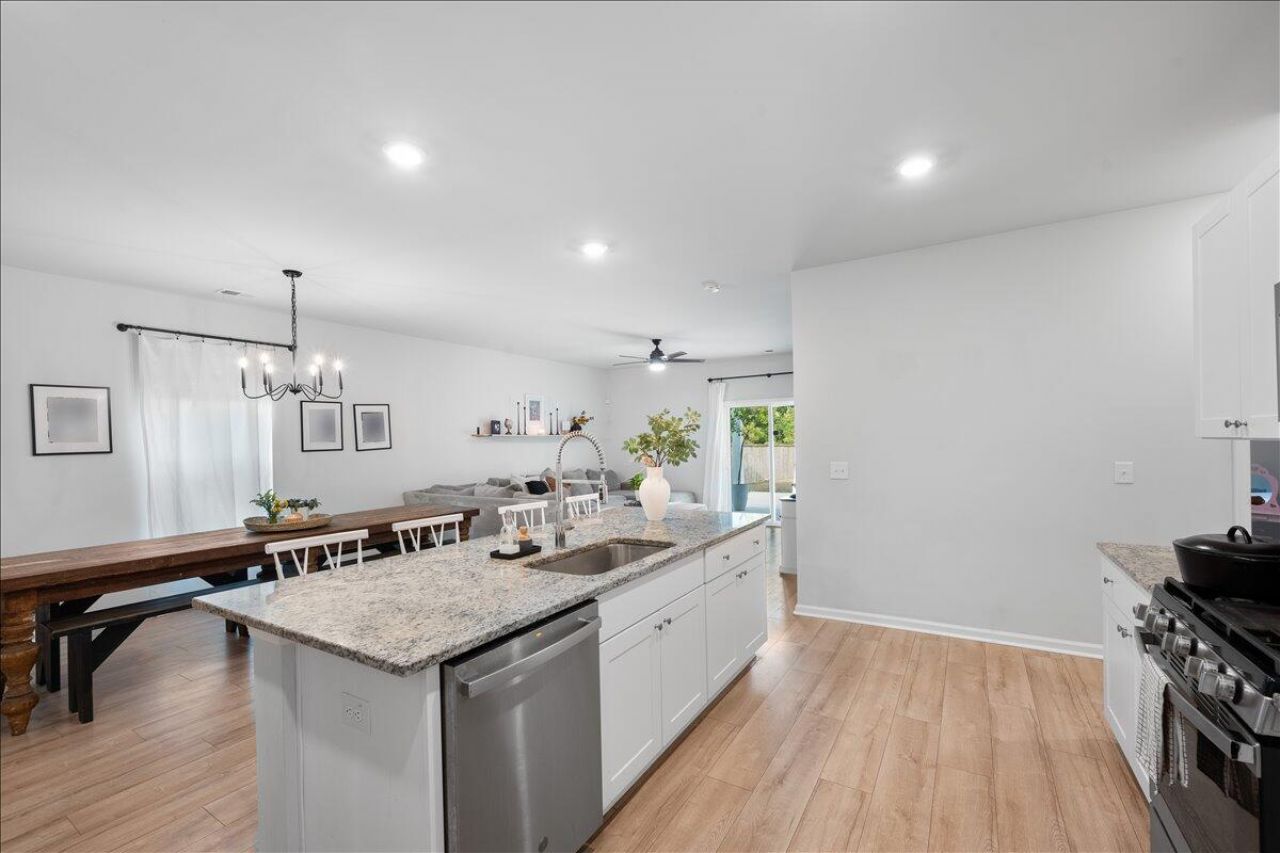 591 Spanish Wells Road Photo 10