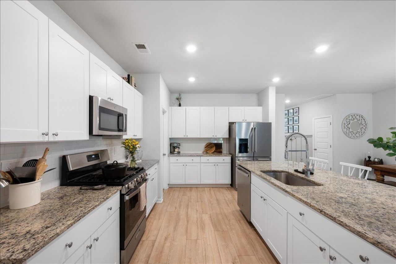 591 Spanish Wells Road Photo 11