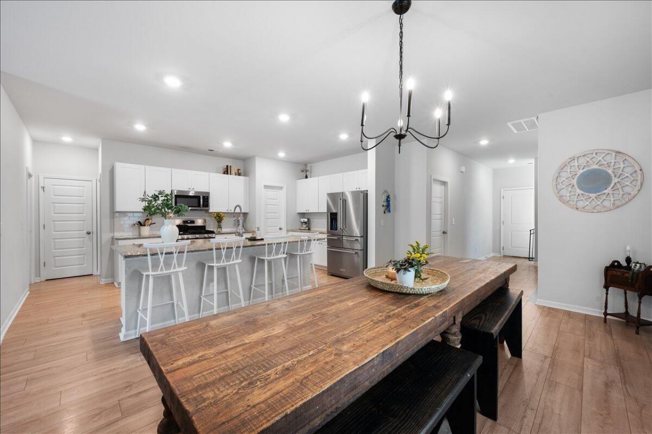 591 Spanish Wells Road Photo 9