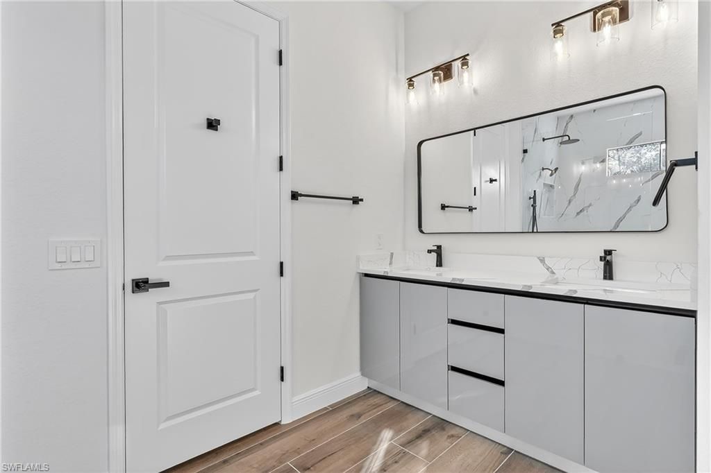 2704 E 15th St , Lehigh Acres, FL 33972 Photo