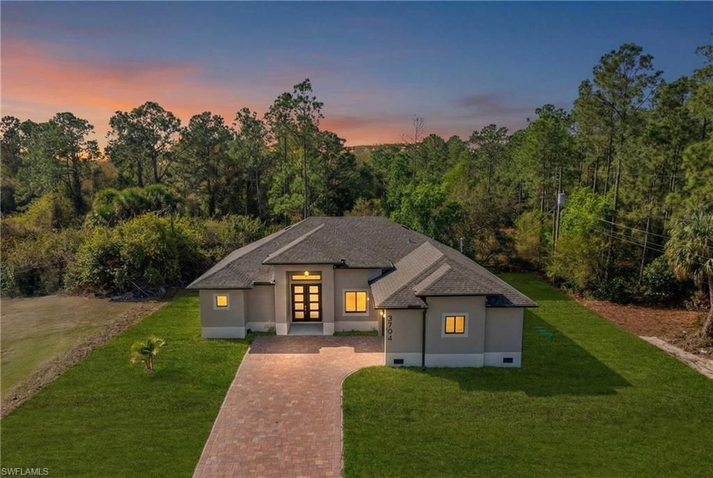 2704 E 15th St, Lehigh Acres, FL 33972 Photo