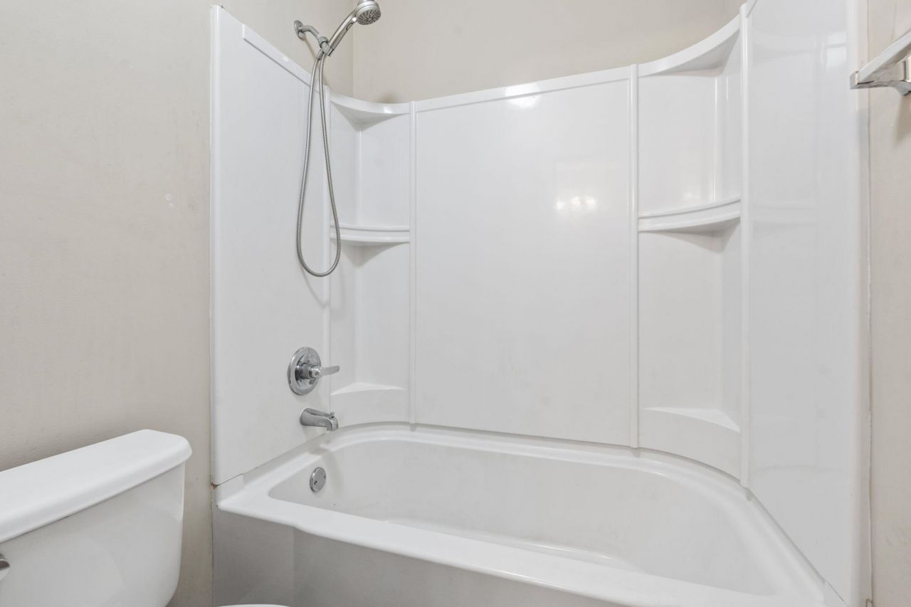 3234 Volterra Way  Photo 17