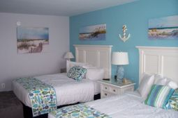 9550 Shore Dr. photo 4