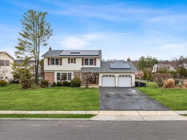 6 STAFFORD ROAD, MONMOUTH JUNCTION, NJ 08852