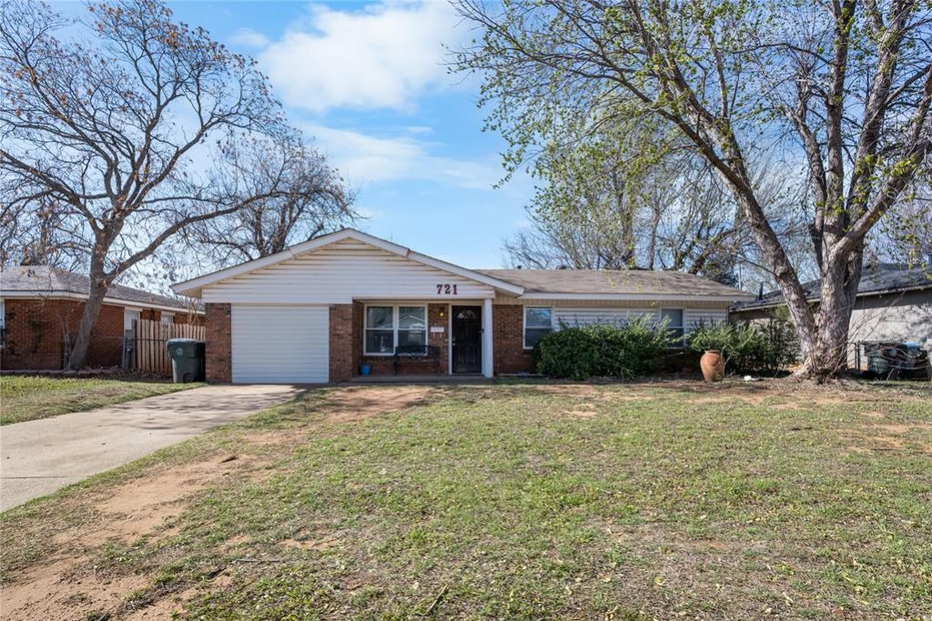 721 Hedge Drive, Midwest City, OK 73110 Main Photo