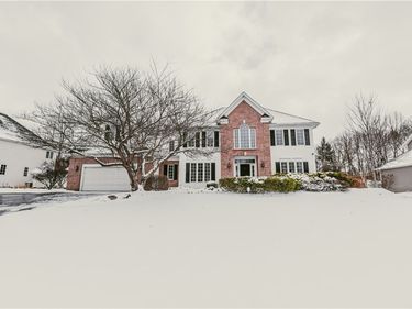 22 Royale Drive , Fairport, NY 14450