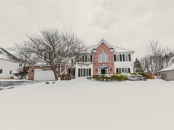 22 Royale Drive, Fairport, NY 14450