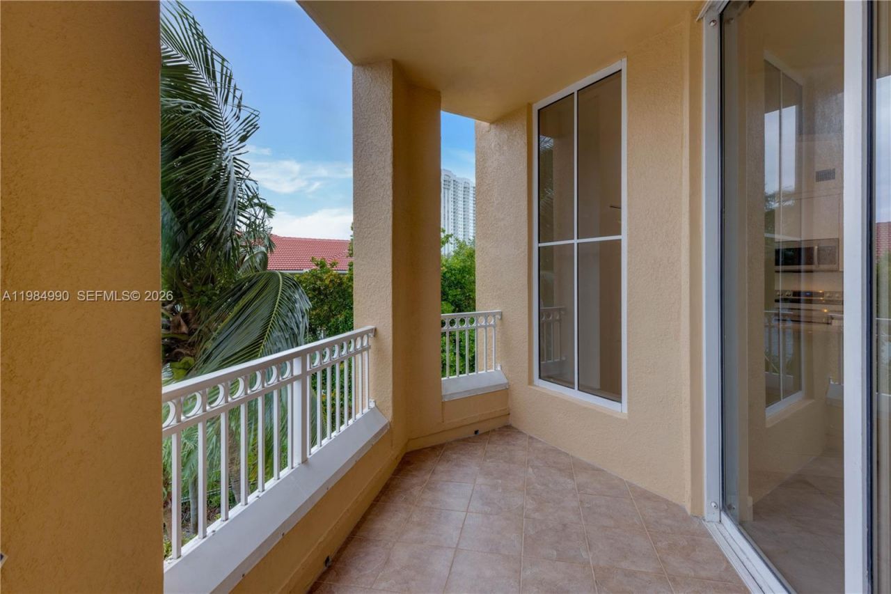 3001 NE 185th St , Unit 317, Aventura, FL 33180 Photo