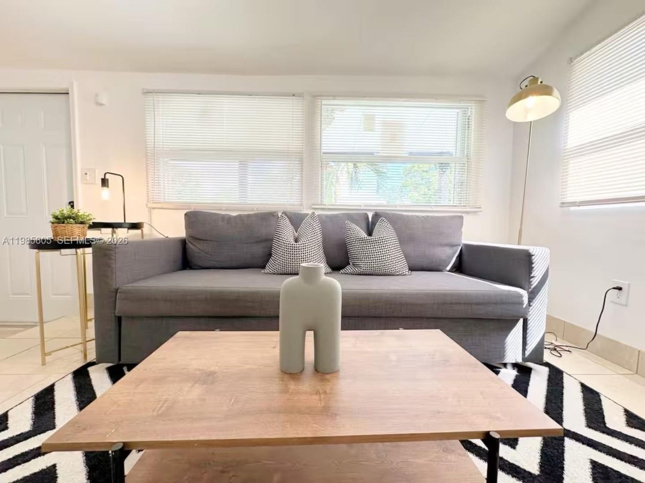 412 NW 95th St , Miami, FL 33150 Photo