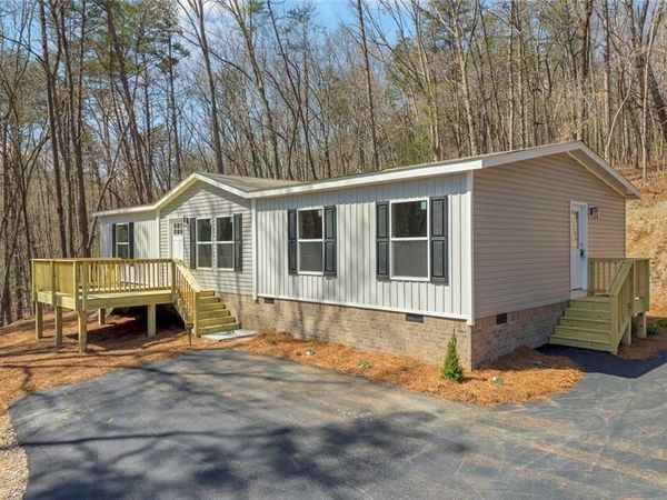 136 Poplar Drive, Dawsonville, GA 30534