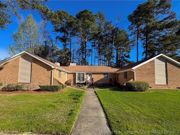 499 Coronation Drive, Fayetteville, NC 28311