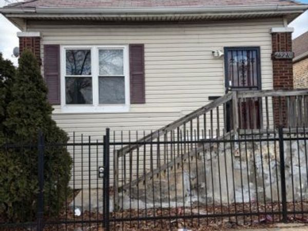 7920 S Lafayette Street , Chicago, IL 60620