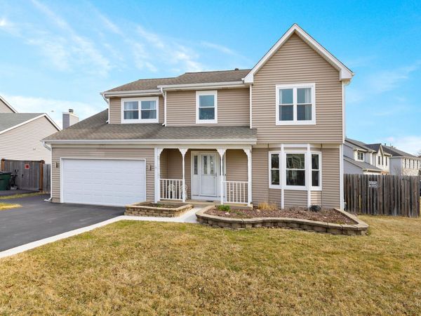 1278 Regent Drive , Mundelein, IL 60060