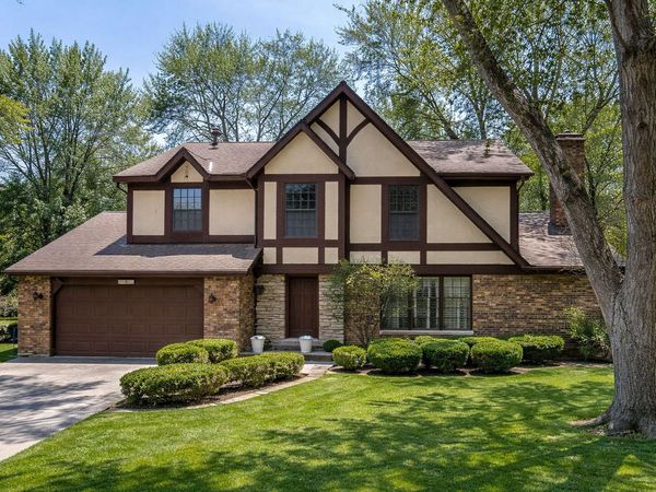 3810 Russett Lane , Northbrook, IL 60062