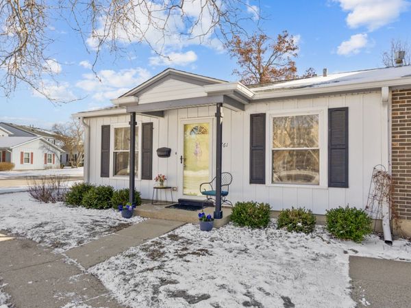 761 Wellington Avenue , Unit 761, Elk Grove Village, IL 60007