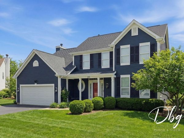 275 N Cambridge Court, Grayslake, IL 60030