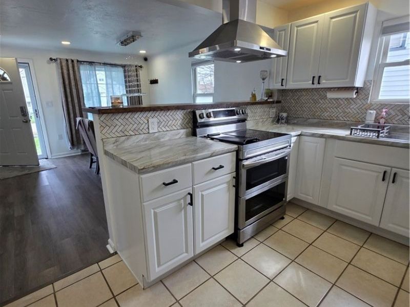 1334 E 346th Street, Eastlake, OH 44095 Photo 3