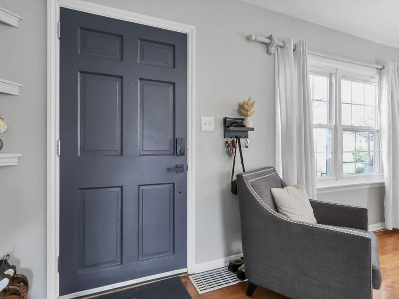 327 E Jeffrey Place, Columbus, OH 43214 Photo 11