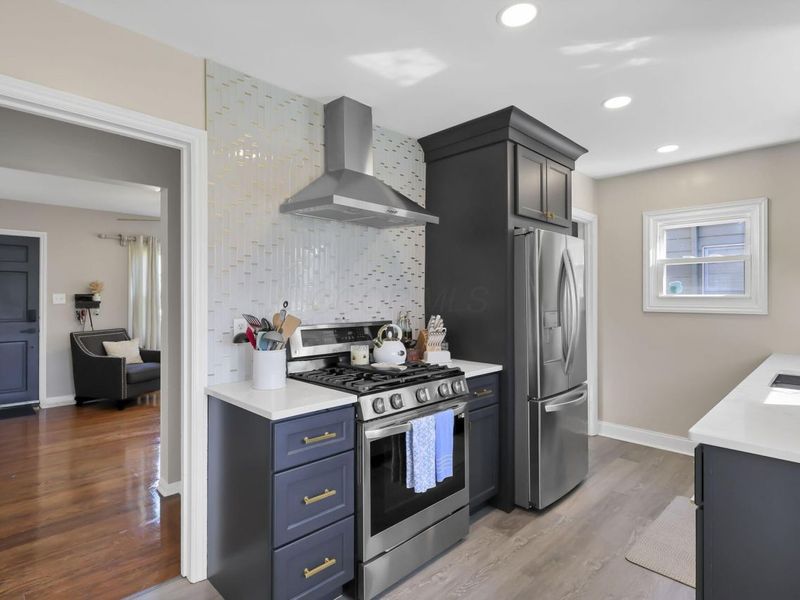 327 E Jeffrey Place, Columbus, OH 43214 Photo 15