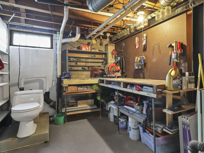 327 E Jeffrey Place, Columbus, OH 43214 Photo 37