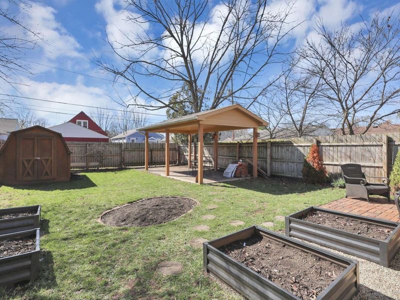 327 E Jeffrey Place, Columbus, OH 43214 Photo 43