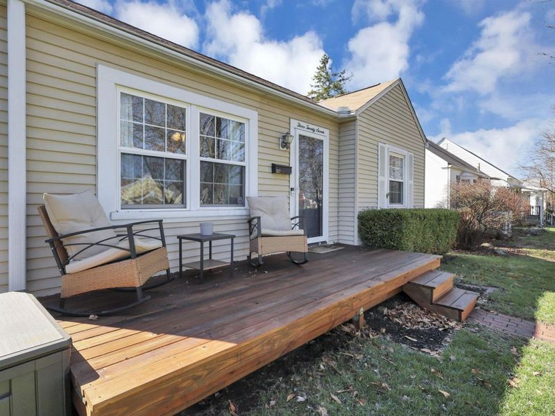 327 E Jeffrey Place, Columbus, OH 43214 Photo 8