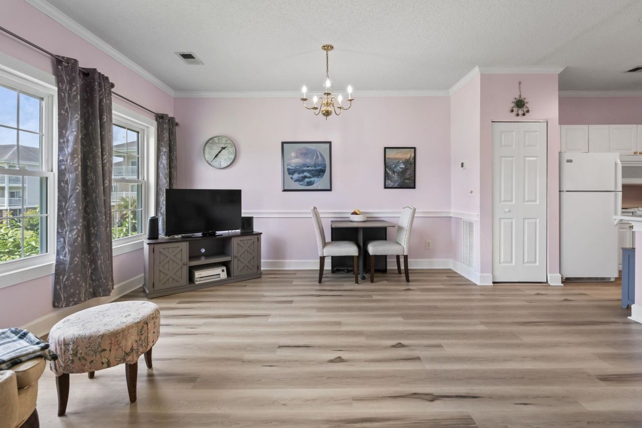 4827 Orchid Way Photo 5