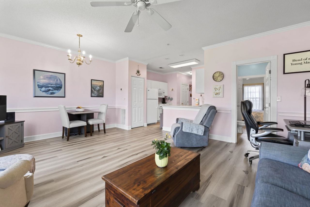 4827 Orchid Way Photo 6